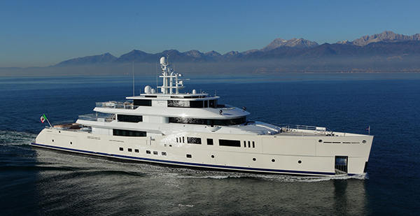 Vitruvius-designed mega yacht GRACE E underway