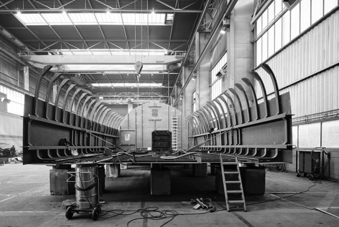 30m motor yacht Matica under construction at Moonen