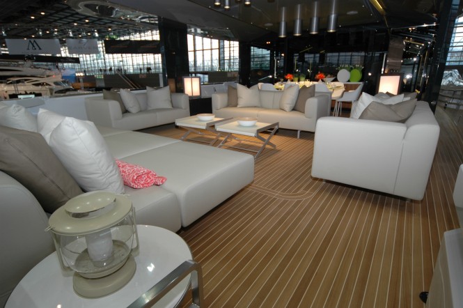 Arcadia 85 Yacht - Saloon