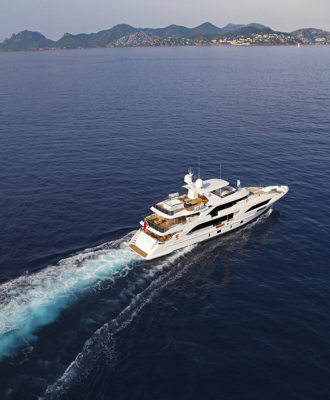 Benetti Classic Supreme 132 superyacht underway