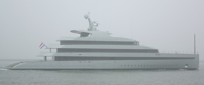 Luxury mega yacht Savannah - Photo by Kees Torn