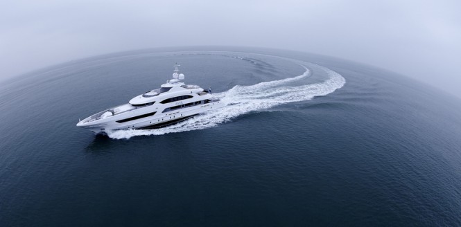 Luxury yacht Asya - Photo by Dick Holthuis