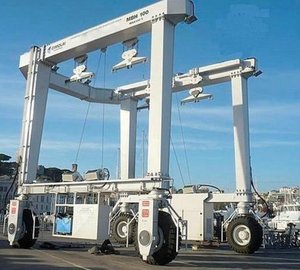 Oceania Marine places order for new travelift