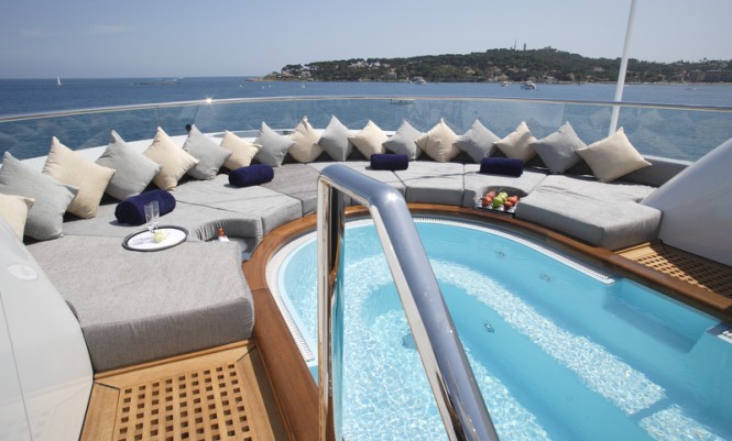 Mega yacht Anastasia - Exterior