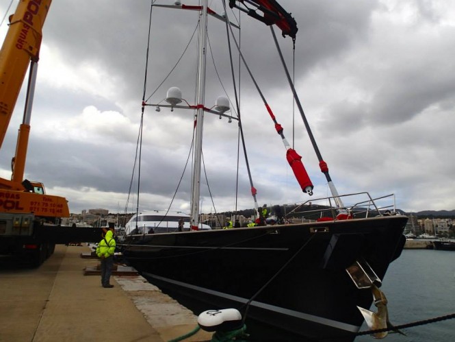 Re-step of Twizzle Yacht