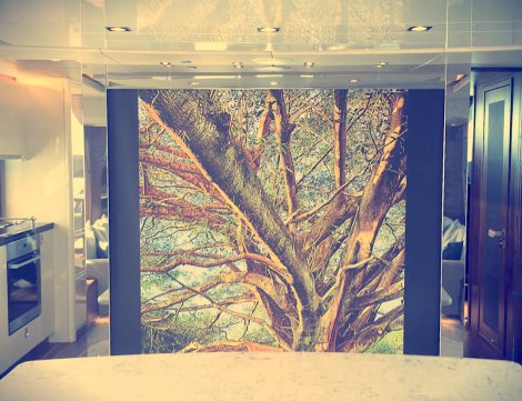 This Sunseeker 86 Yacht features customised artwork commissioned by her owner