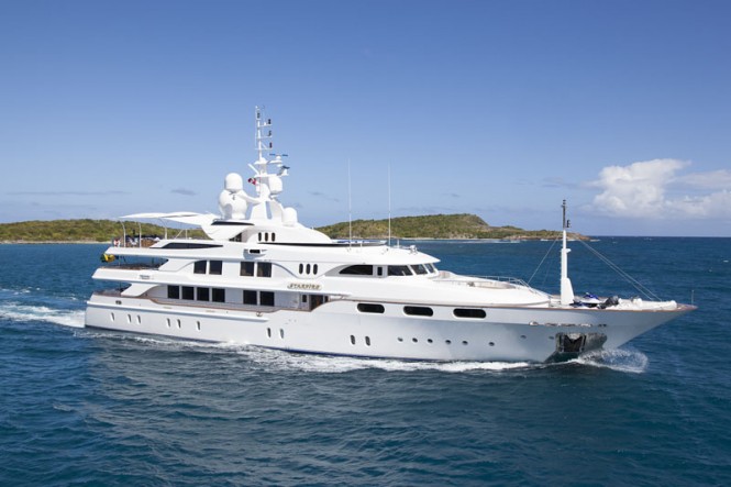 Luxury Yacht Starfire