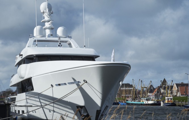 Luxury yacht Moon Sand 