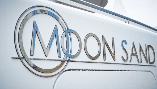 Moon San Yacht - Detail