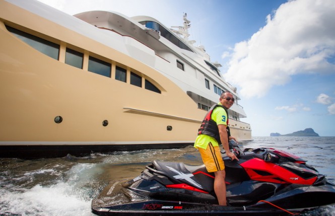 Motor yacht Jade 959 