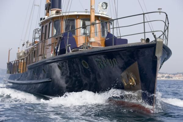 24m classic yacht FRYA to be refitted by Dutch ShipYard soon
