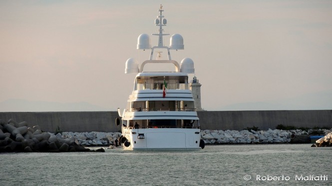 Benetti Hull FB264 Yacht - aft view - Photo by Roberto Malfatti