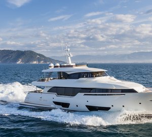 Adriatic Boat of the Year 2015 Award for Highly Innovative Custom Line Navetta 28 Yacht