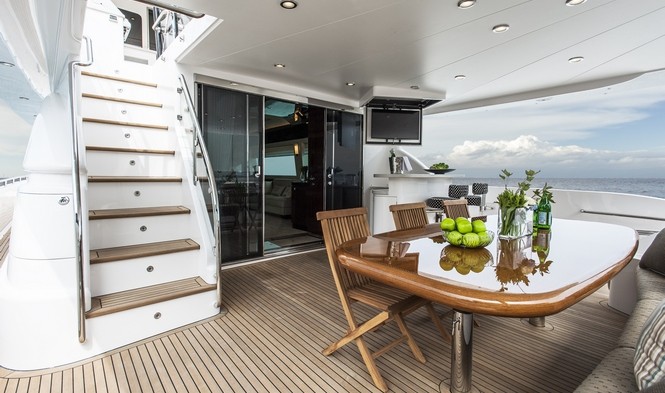 Horizon E88 Yacht - Exterior