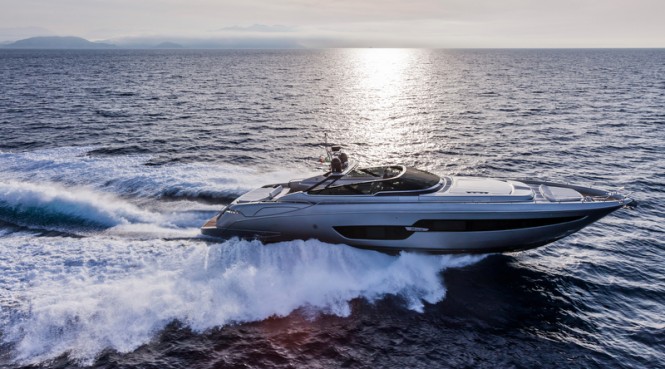Luxury motor yacht Florida by RIVA