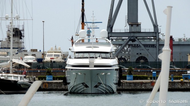 Motor yacht BALISTA - front view - Photo by Roberto Malfatti