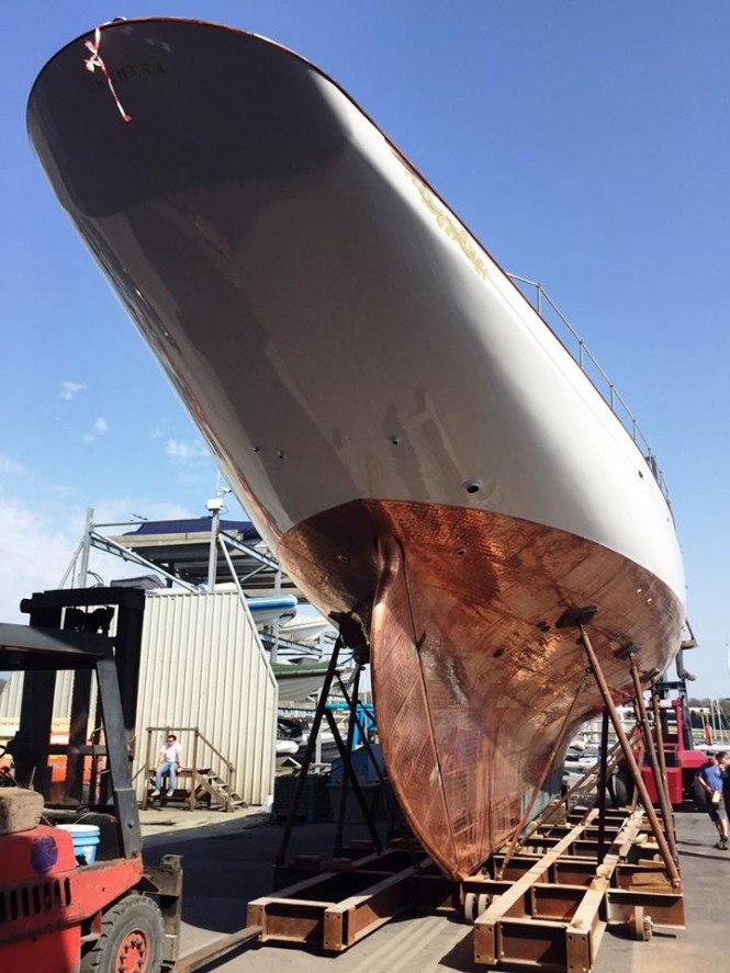 New recoppered hull of superyacht Kentra - Photo by Fairlie Yachts