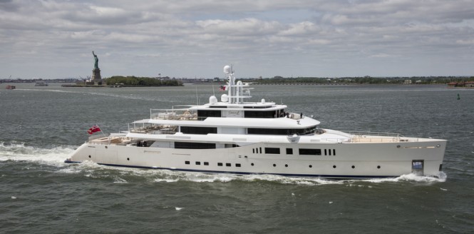 Superyacht GRACE E passing by the Statue of the Liberty and heading to Manhattan - Photo by Onne van der Wal