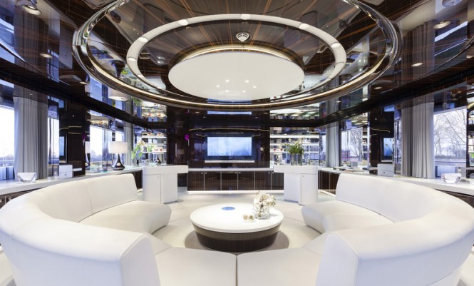 Superyacht MySky - Saloon