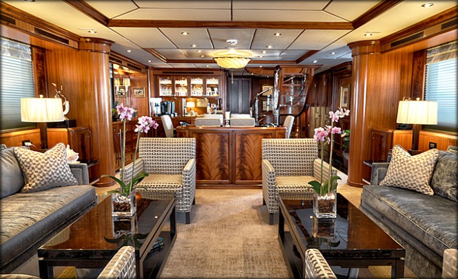 VIVIERAE Yacht - Saloon - Photo credit to Destry Darr Designs