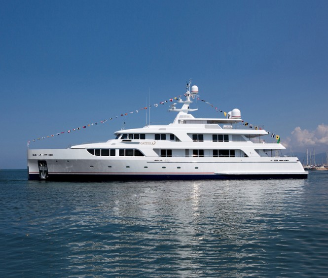 Codecasa 50 Vintage Series Motor Yacht GAZZELLA at launch