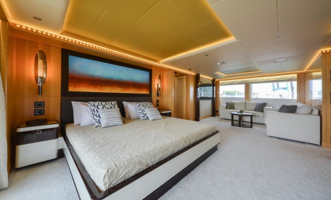 Luxury yacht Majesty 155 - Owners Stateroom