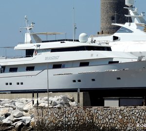 Gorgeous 43m Feadship Motor Yacht BRANZINO