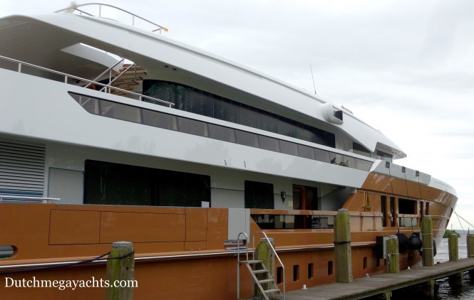 55m Heesen AZAMANTA Yacht - side view - Photo by Dutchmegayachts