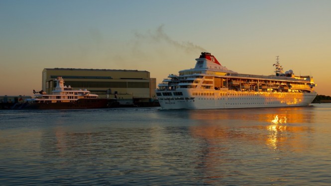 90m Lurssen Superyacht ICE next to the Braemar cruise ship - Photo by DrDuu