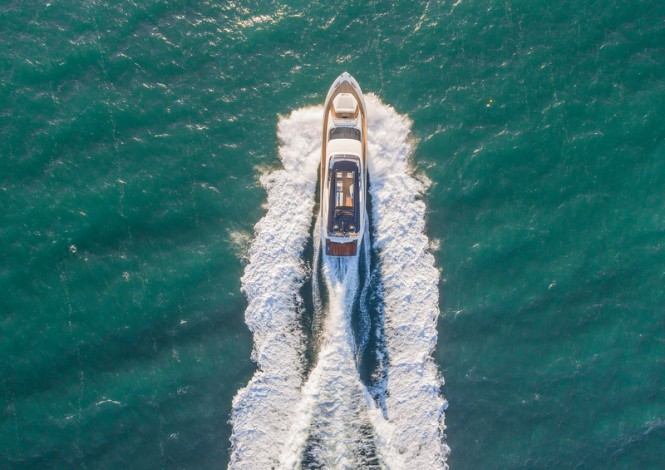 DOLLY Yacht from above