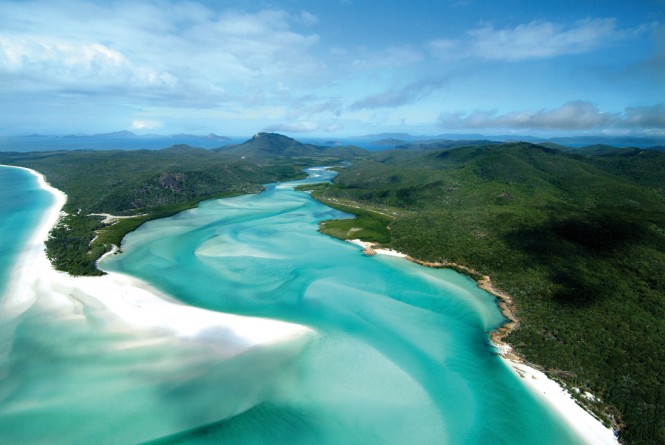 Hamilton Island - Great Barrier Reef Hill Inlet Whitehaven - Photo courtesy of South Pacific Superyachting