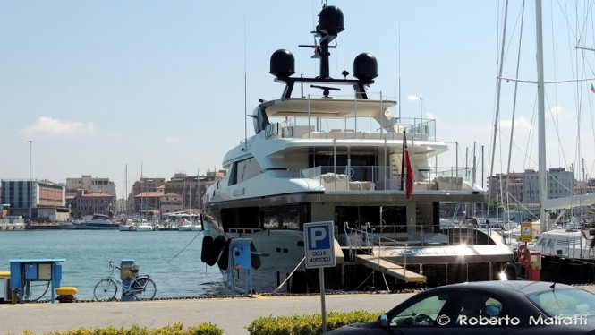Luxury yacht ACHILLES - aft view - Photo by Roberto Malfatti
