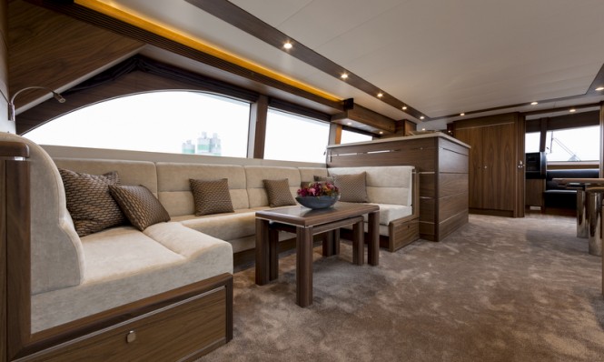 Luxury yacht SELENA - Saloon