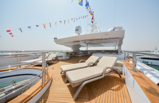 Motor yacht Majesty 155 - Sun Deck Lounge
