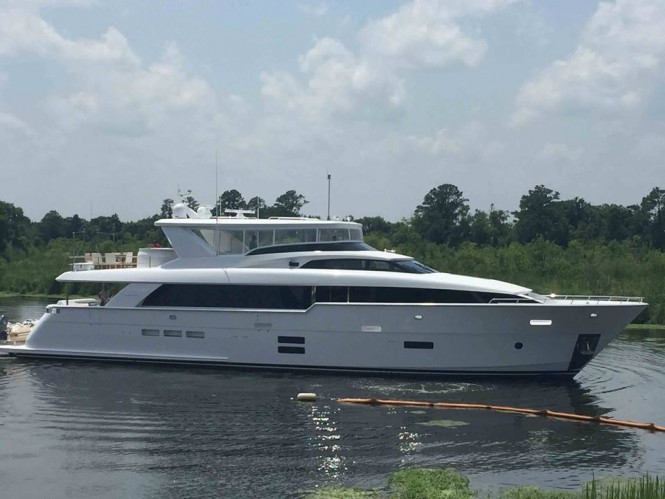 New Hatteras 100 RPH super yacht Hull no. 3 - Photo credit to Hatteras Yachts