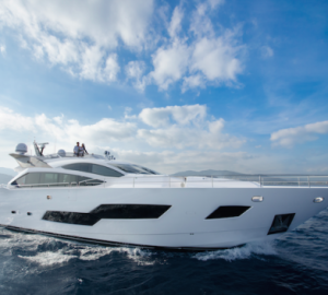 Striking Sunseeker 101 Sport Yacht SANDY For Sale