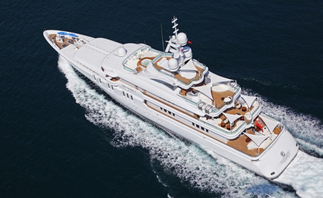 Superyacht Talisman C underway