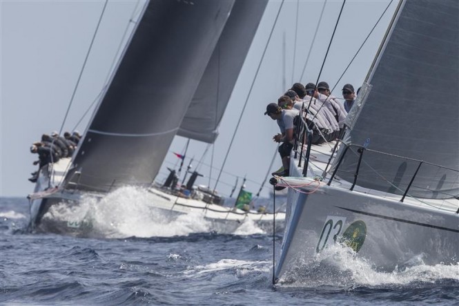 CAOL ILA R (USA) leading SHOCKWAVE (USA) upwind 