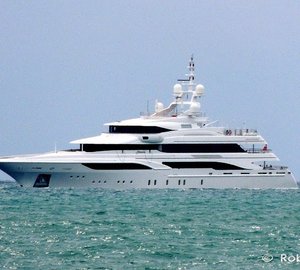 BENETTI Superyacht FORMOSA underway in Italy