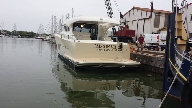 FALCON VII Yacht on the water - aft view - Photo by Sossego Yachts