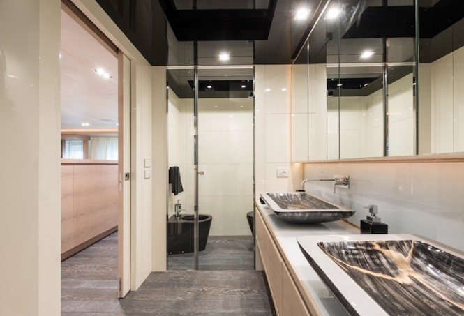 Luxury motor yacht AB145 - Bathroom
