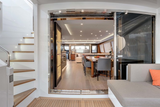 Luxury superyacht Mangusta 132 exteriors