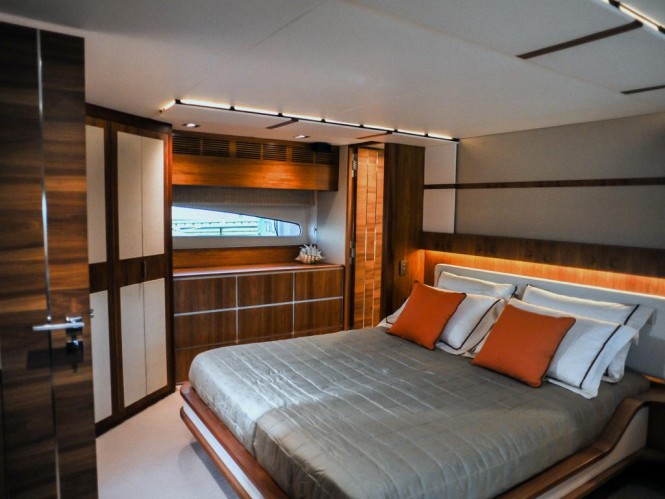 Luxury yacht Cresta 70 - Cabin