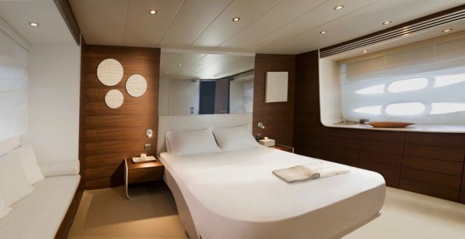 Luxury yacht Numarine 78 Flybridge - Cabin