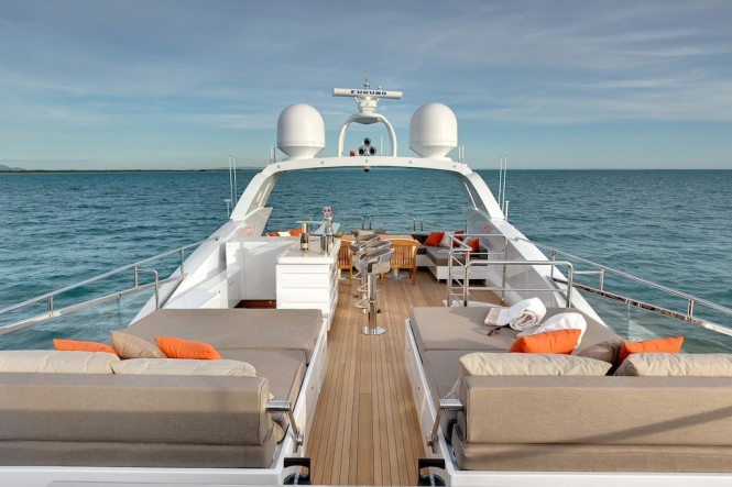 Mangusta 132 Superyacht - Sunpads