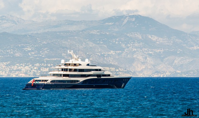 Superyacht SYMPHONY - Photo by Julien Hubert