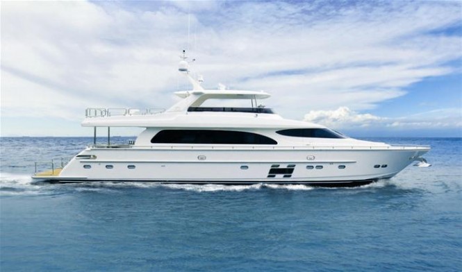 Horizon E84 superyacht