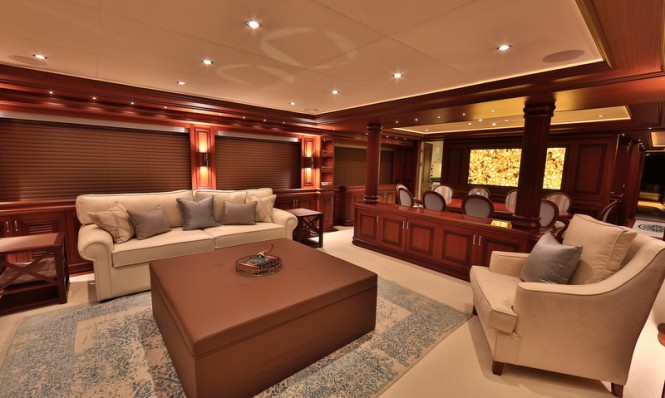 Super yacht CLARITY - Saloon