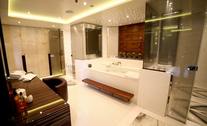 Super yacht Dusur - Owners Bathroom