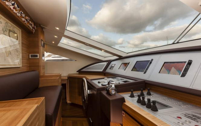 Luxury yacht SEALOOK - Wheelhouse